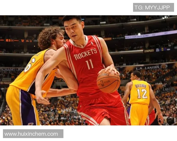 科幻小姚明的宇宙冒险之旅：超越篮球的奇幻探索与未来科技的碰撞