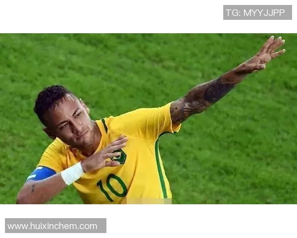 内马尔新发型引热议足球明星的时尚潮流与个人风格碰撞 内马尔新发型引热议足球明星的时尚潮流与个人风格碰撞