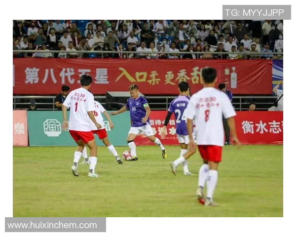 足球明星杰米希的传奇之路与场上风采解析