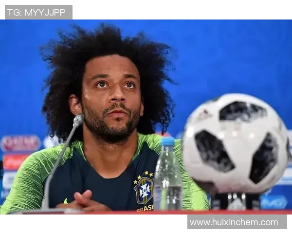 足球明星侧背发型的魅力解析与时尚搭配技巧分享 足球明星侧背发型的魅力解析与时尚搭配技巧分享