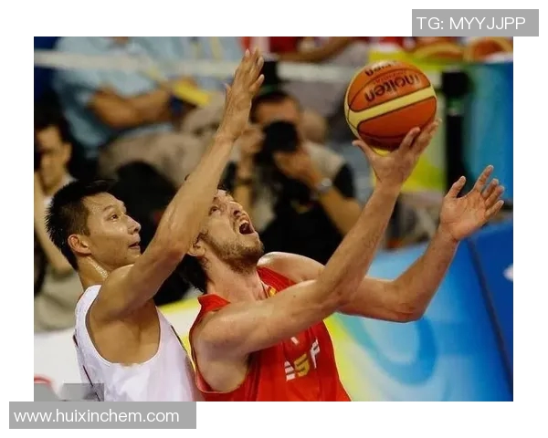 足球明星现场大乱斗激情四射球场对决引发热血沸腾的巅峰对抗盛宴 足球明星现场大乱斗激情四射球场对决引发热血沸腾的巅峰对抗盛宴