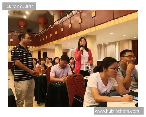 足球明星希特尔的传奇生涯与成就全解析