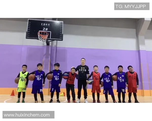 提升篮球技能的最佳选择加入呈康体育篮球培训班，成就你的篮球梦想
